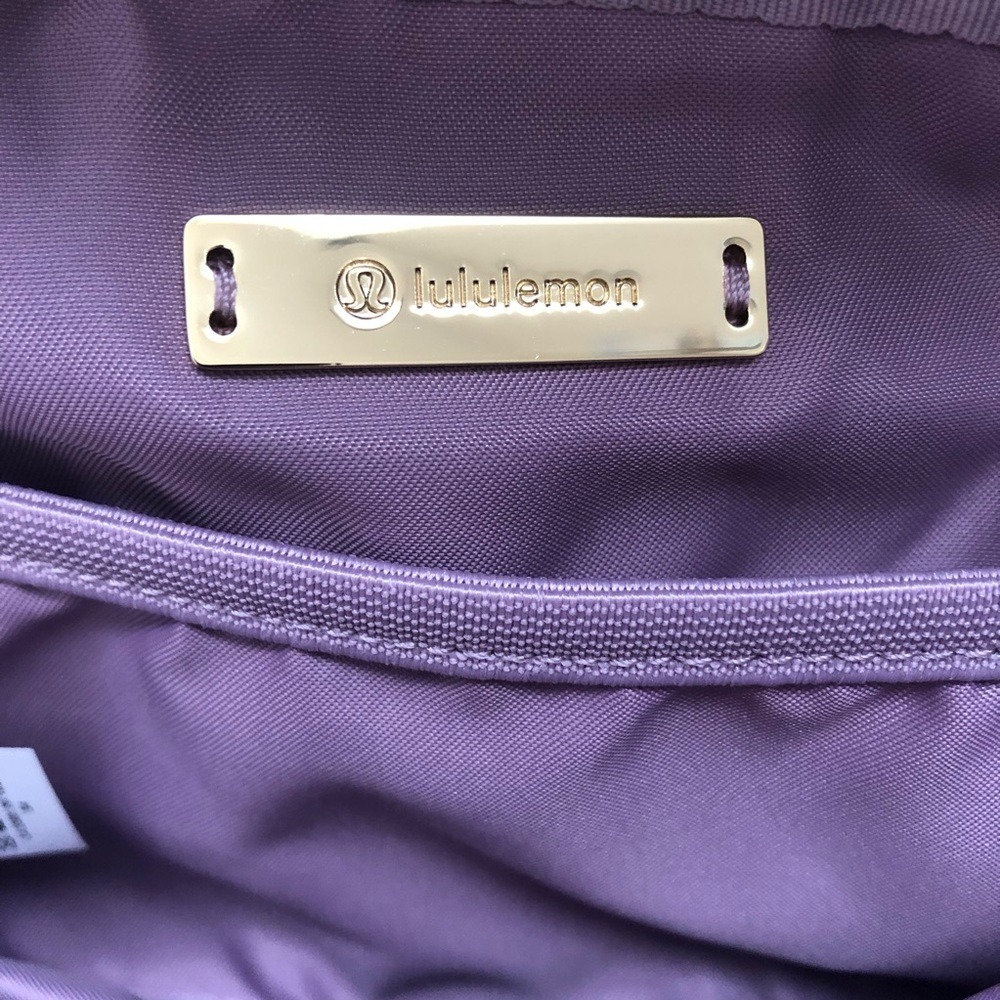 Lululemon Everywhere Belt Bag *1L Antoinette - Picture 8 of 13